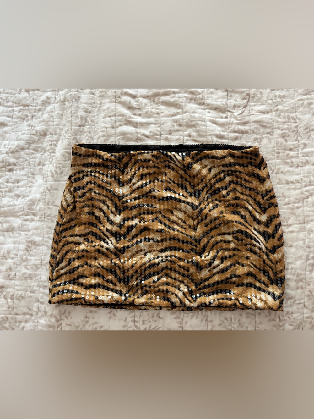 Sequin Tiger-Print Mini Skirt - Gold/Black